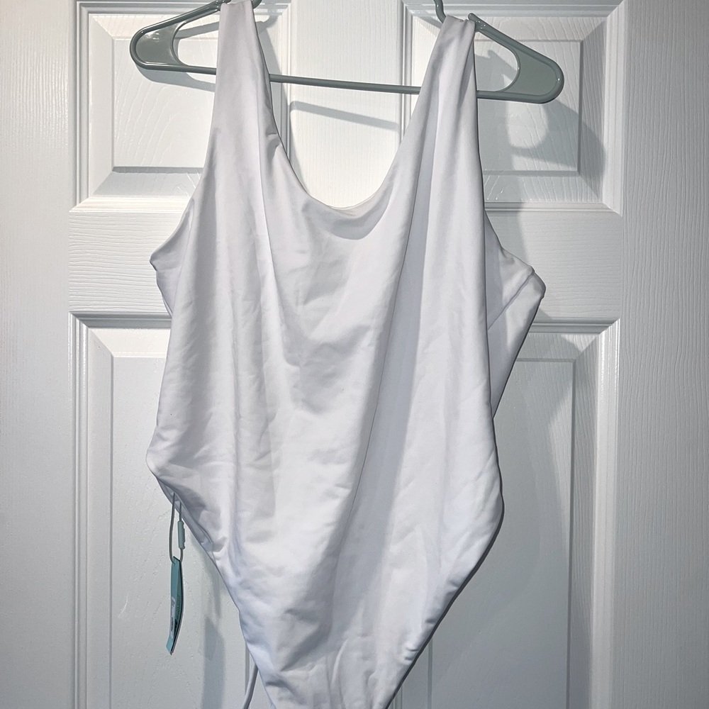 Fashion Nova white one piece swimsuit. 2X. Never worn.